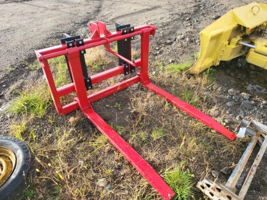 Lowery 3pt./Loader Forks