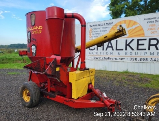 New Holland 353 Grinder Mixer