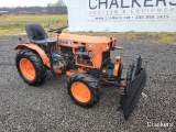 Kubota B7100 4x4 w/Front Snowblade