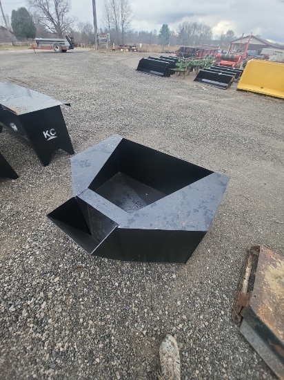 QT Concrete Bucket