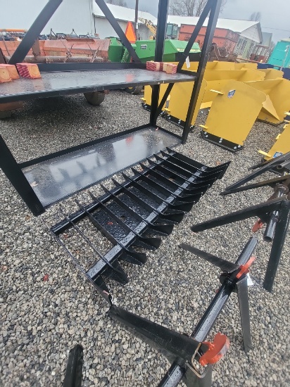 70in QT Root Rake