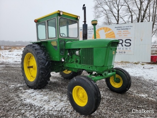 John Deere 3010 Gas 2wd w/Cab