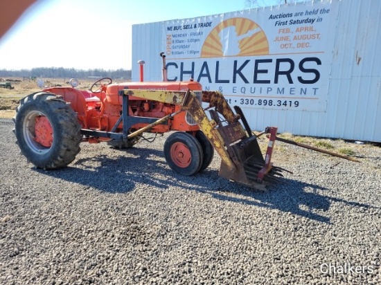 Allis Chalmers D17 Gas w/ Loader