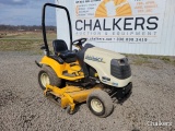Cub Cadet 5252 w/Belly Mower