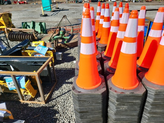 (25) Safety Cones -Selling by the cone x25