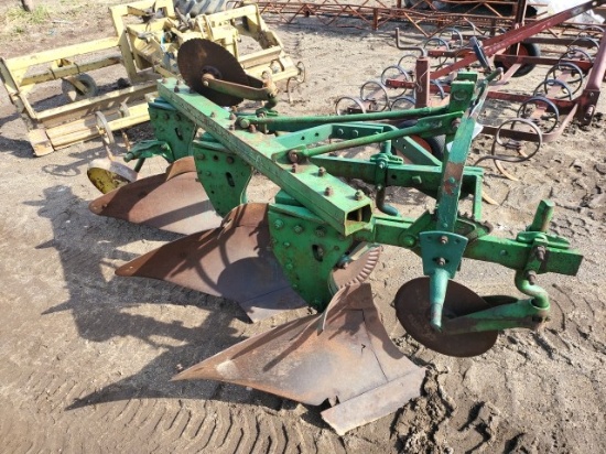 John Deere 3btm. 3pt. Plow