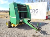 John Deere 330 Round Baler