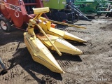 New Holland 824 Corn Head