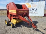 New Holland 630 Round Baler