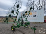 John Deere 702 Wheel Rake