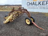 New Holland 256 Rake w/Dolly