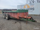 New Idea 566 Tandem Manure Spreader