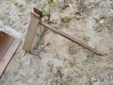 3pt. Bale Spear