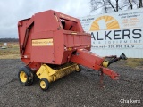 New Holland 640 Round Baler