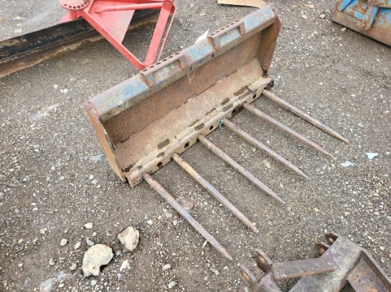 QT 48in. Manure Bucket