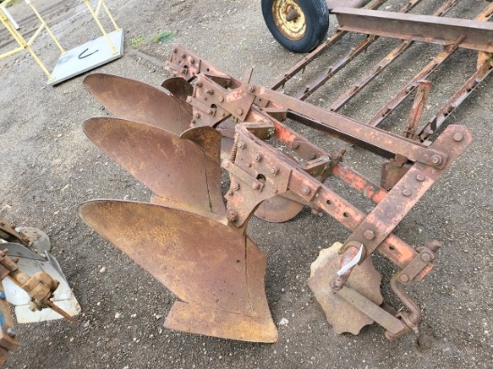 Allis Chalmers 3btm. 3pt. Plow