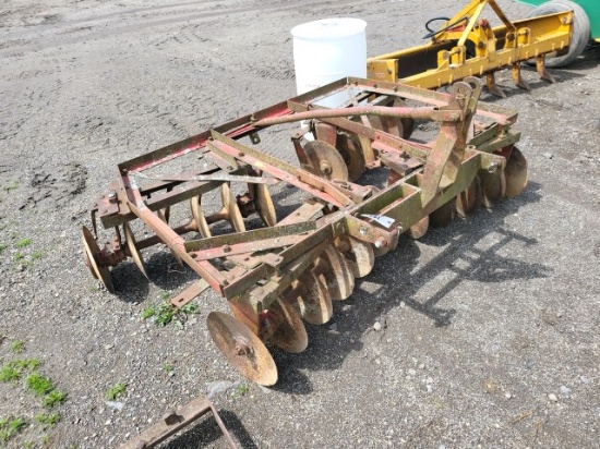 Massey Ferguson 7ft. 3pt. Disc