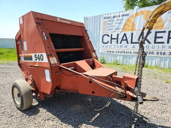 Hesston 540 Round Baler