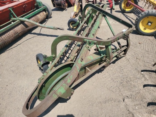 John Deere 3pt. Hay Rake