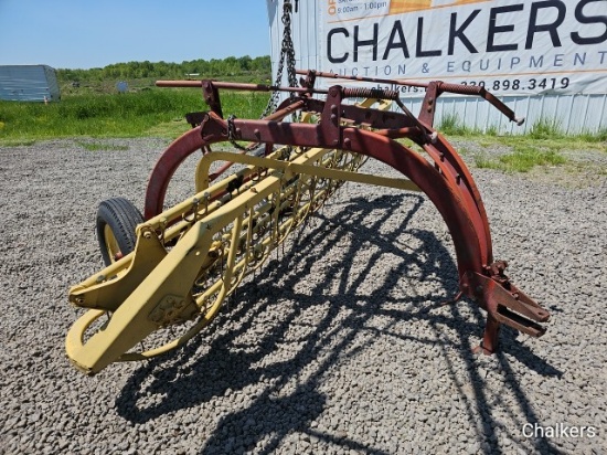 New Holland 256 Rake