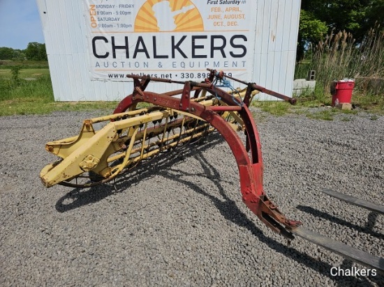 New Holland 256 Rake