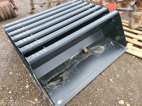 QT Alo 66in. Skidsteer Bucket