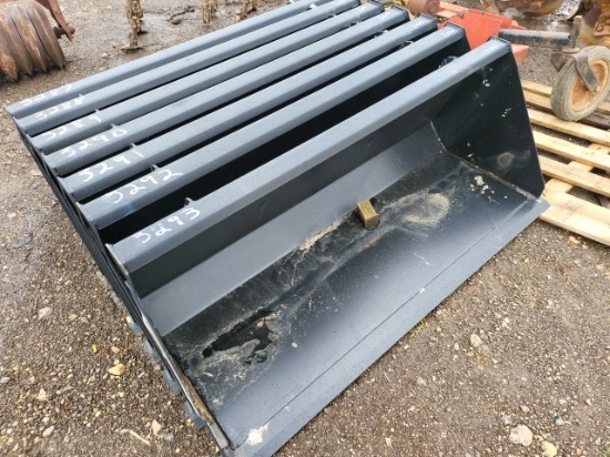 QT Alo 66in. Skidsteer Bucket