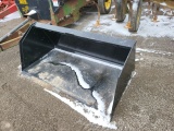 Kivel QT 72in. Snow/Mulch Bucket