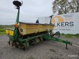 John Deere 7200 6 row Corn Planter/Right off Local Farm