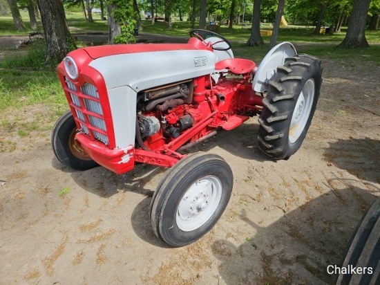 Ford 851 Gas