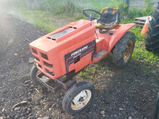 Power King 1617 Tractor
