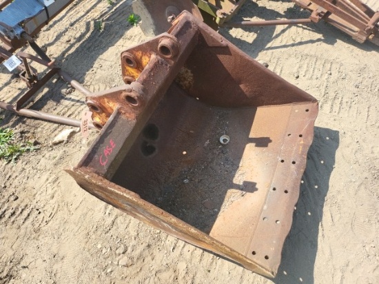 Case 36in. Backhoe Bucket