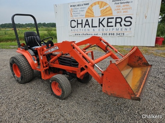 Kubota B2400 4x4 w/Ldr