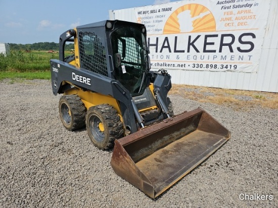 John Deere 318D Skidsteer