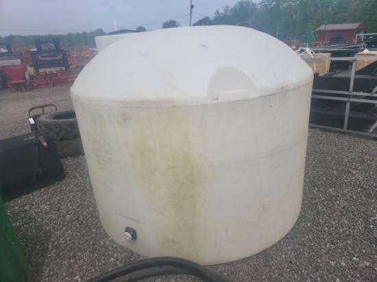 1000 Gallon Water Tank