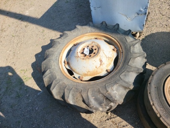 Tractor wheel and tire