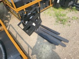 Small Skidsteer Dingo Pallet Forks