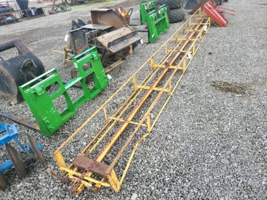 New Holland 25ft. Skeleton Elevator w/Motor & Chute