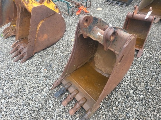 Caterpillar 24in. Digging Bucket