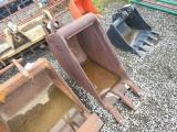 Wain Roy 20in. Digging Bucket