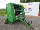 John Deere 335 Round Baler