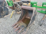 H&H 24in. Digging Bucket w/Wain Roy Hook UP &Rear Teeth