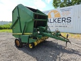 John Deere 510 Round Baler