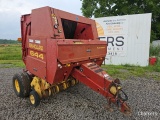 New Holland 644 Round Baler w/Net
