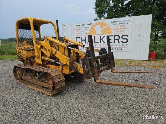John Deere 555E Crawler Loader w/Forks