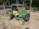 John Deere 825i Gator