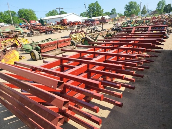 Red 10 Bale Wagon Rack