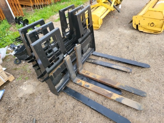 HD QT Walk Thru Pallet Forks/Unused