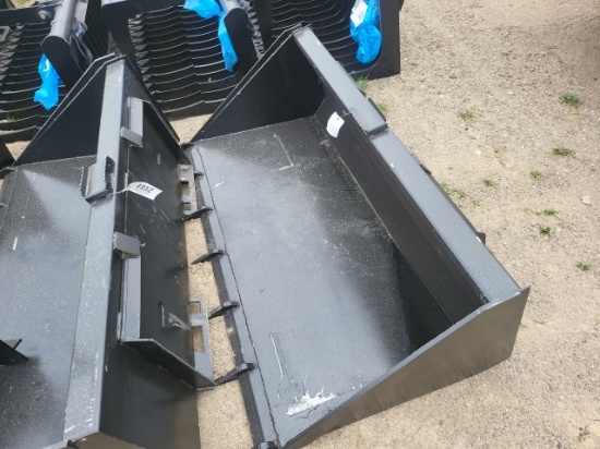 QT 66in. Bucket w/Teeth
