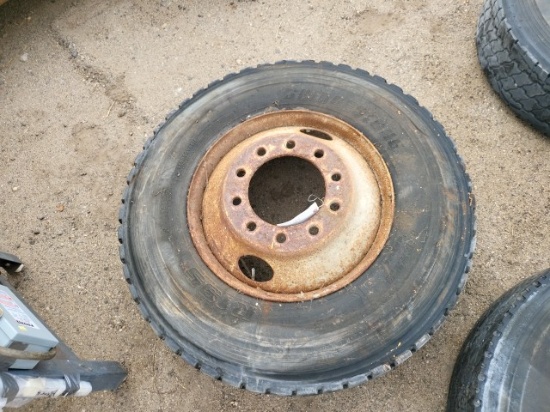22.5 Wheel and Tire